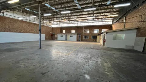 Edward Industrial Park - 152 Edward Avenue, Hennopspark, 820m² Industrial Unit To Let (18)